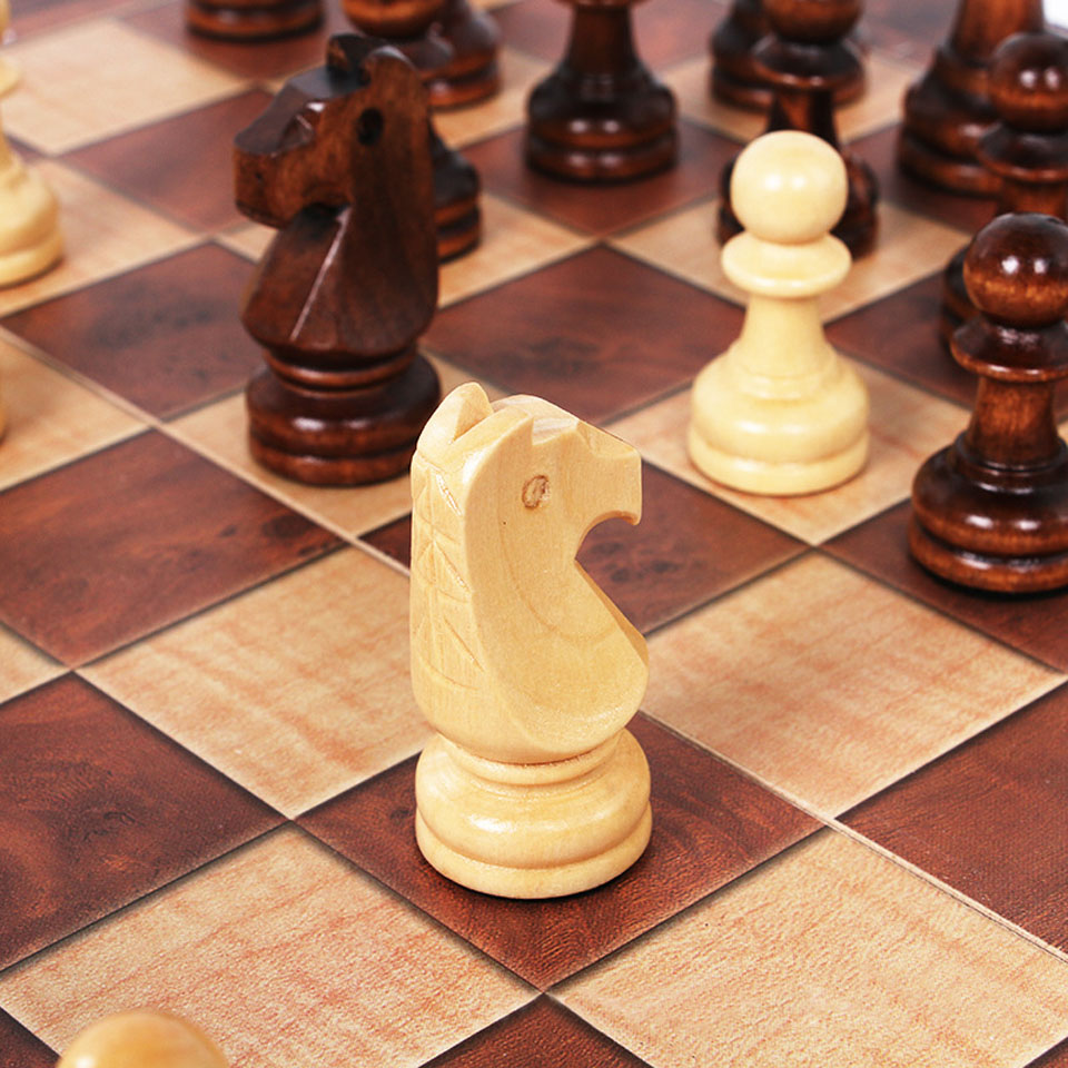 Juego de Ajedrez, Backgammon y - Magnetic Travel Chess reseña y precio